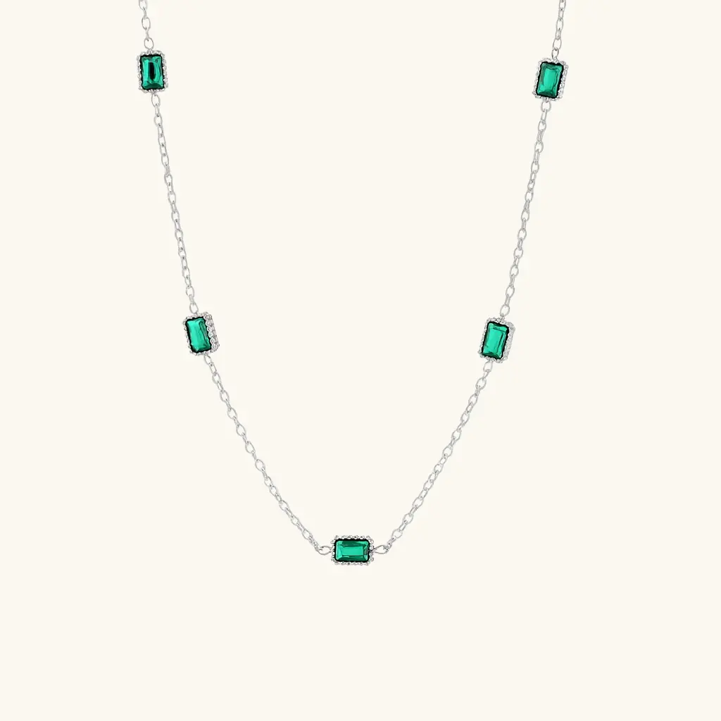 Mila Necklace