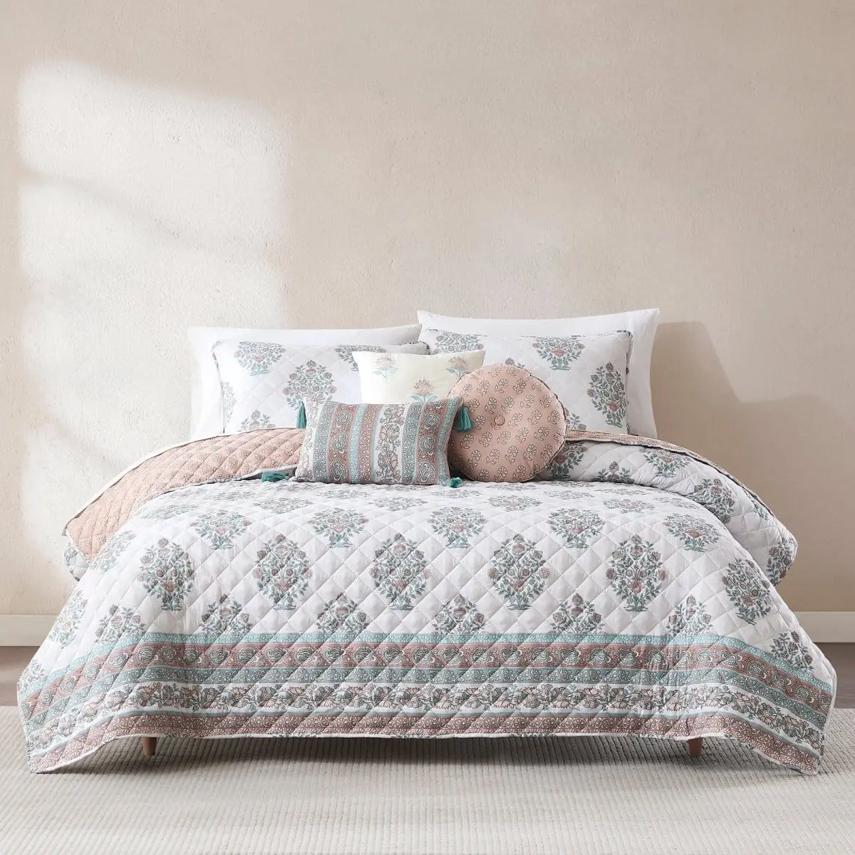 Lush Decor Sofia Flower Block Bouquet Reversible Quilt 6Pc Set Floral Pattern Microfiber Cotton Blend OEKO-TEX Certified Machine Washable