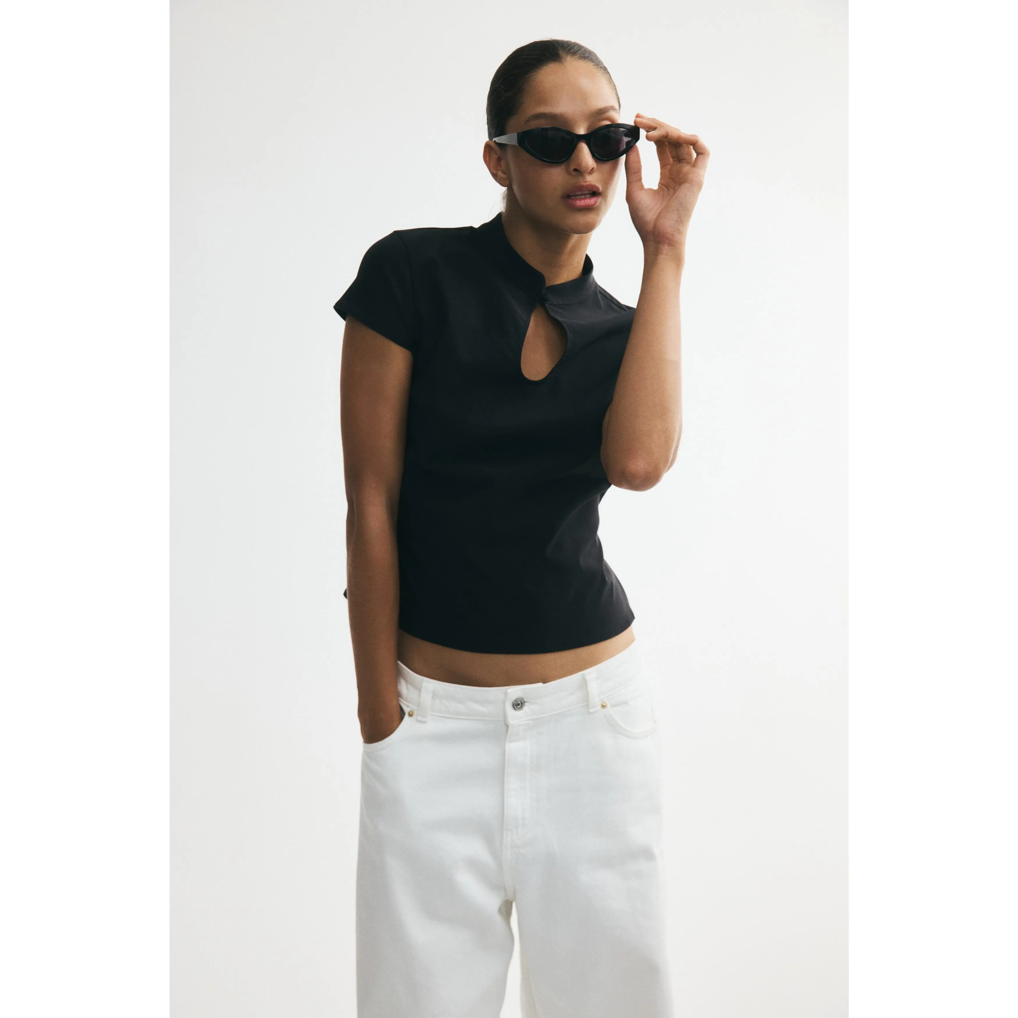 H&M Viscose-blend keyhole top