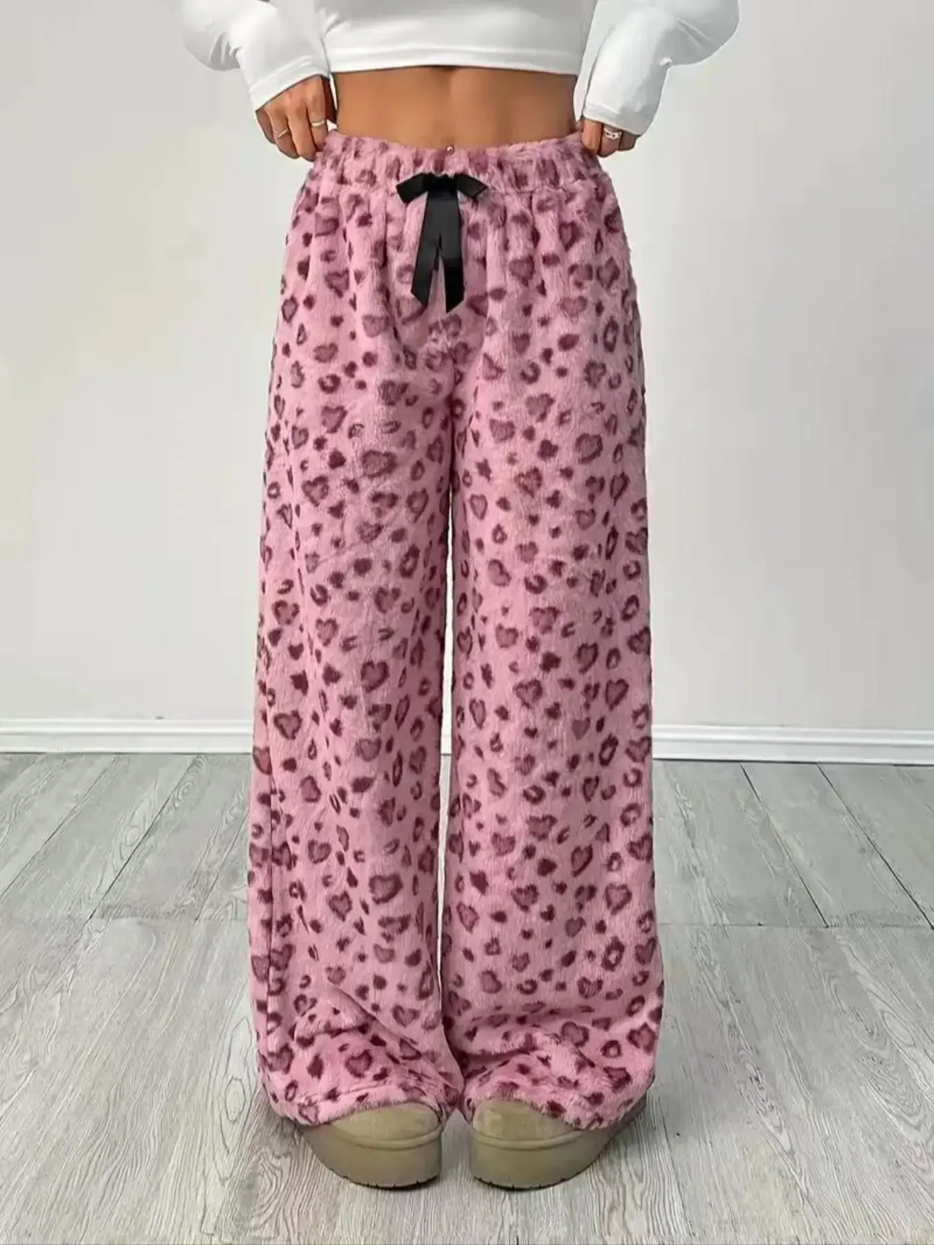 Women's Heart Pattern Faux Fur Wide Leg Pants Trendy Outfits, Casual Lounge Loose Fit, Soft Comfortable Fabric, Fall & Winter Fashion, Home Wear, Relaxed Style, Go To Style, Graphic Style