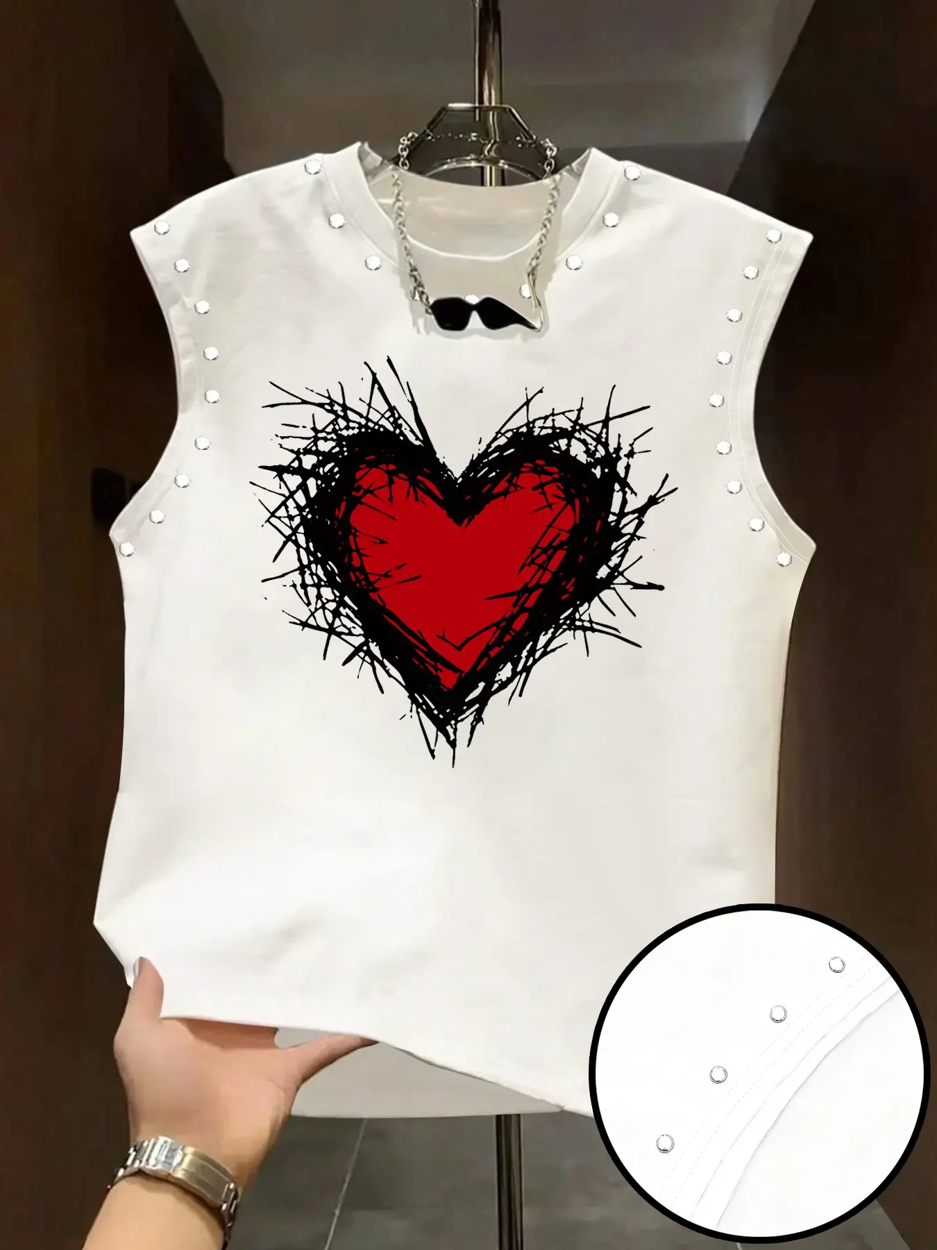 Men's Sleeveless Vest Top, Hand Drawn Heart & Rivet Embellished, Sleeveless Printed, Graphic Casual Summer Style, Daily Commute & Weekend Outing, Sleeveless Tank Tops