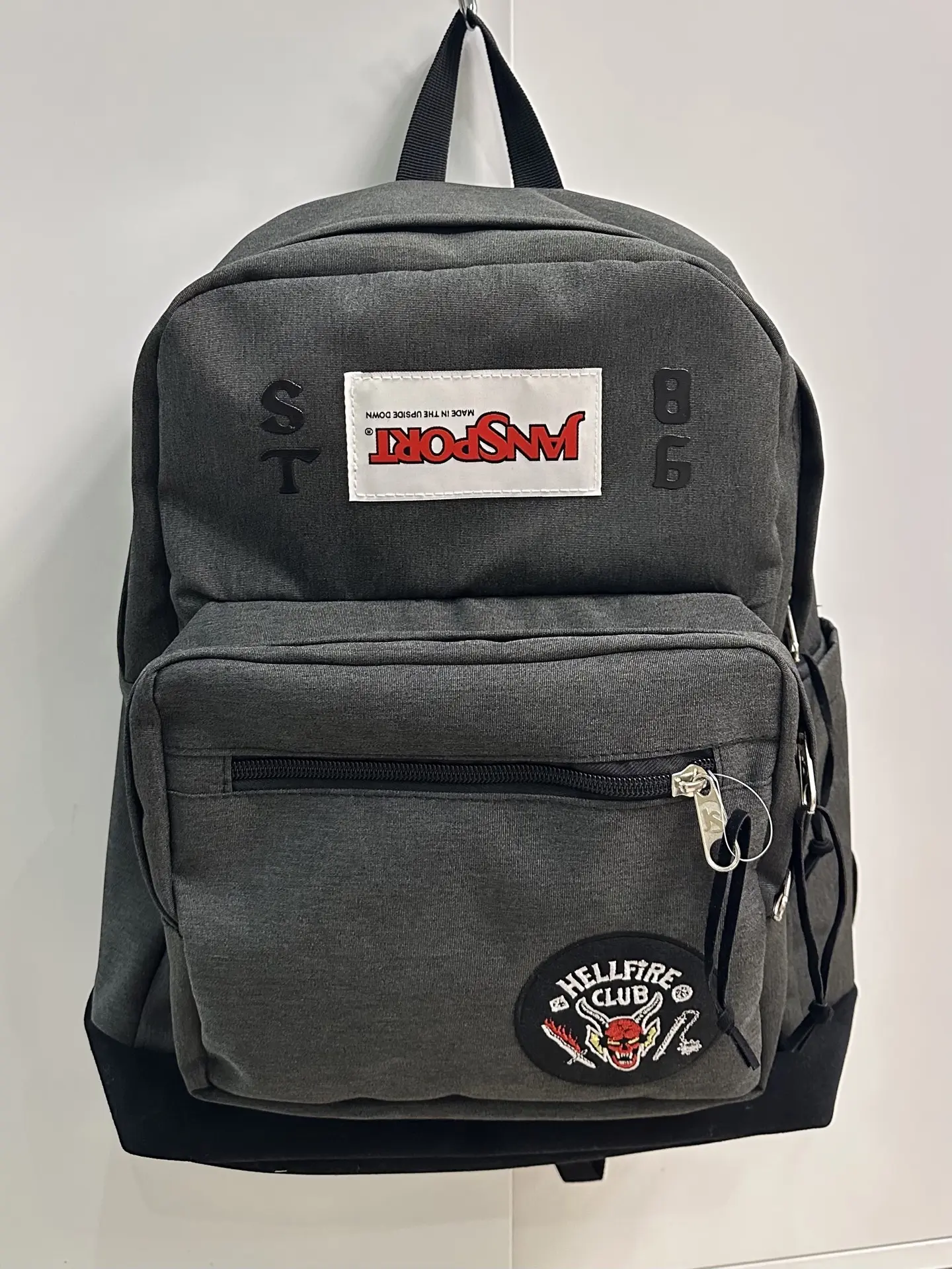 JANSPORT x Jesse Bear new collaboration large-capacity school backpack, Stranger Things merchandise, Netflix JS backpack, Jesse Bear suede patchwork design shoulder bag