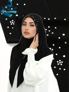 Women Elegant Plain Rhinestone Design Triangular Hijab Wrap Scarf, Breathable Beach Shawl Turban for All Seasons, Fashion Daily Wear
