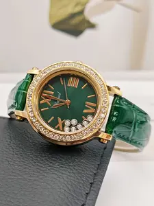 Emerald Full Diamond Rose Gold Luxury Women's Watch&Leather Strap&Diamond-Studded Bezel&Dark Green Dial with Diamond Accents&Roman Numerals&High-End Texture Blended with Elegant Style Exuding Ultimate Luxury on the Wrist&Stylish Watch&Luxurious Appearance