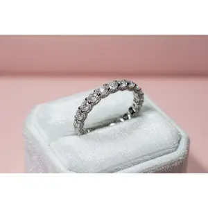 Frost Kiss Ring