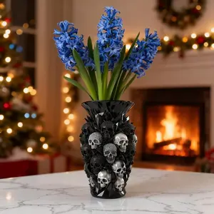 Gothic Resin Flower Pot, Indoor Outdoor Decorative Vase, Skull Head Shape, Perfect for Home Gardening, Halloween and Christmas Decoration