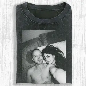 Jesse Pinkman and Jane Margolis Vintage T-Shirt, Bed Selfie Couple Moment Graphic Tee, Retro Breaking Bad Aesthetic Streetwear Comfort, Breaking Bad Series Shirt, Movie Fan Gift