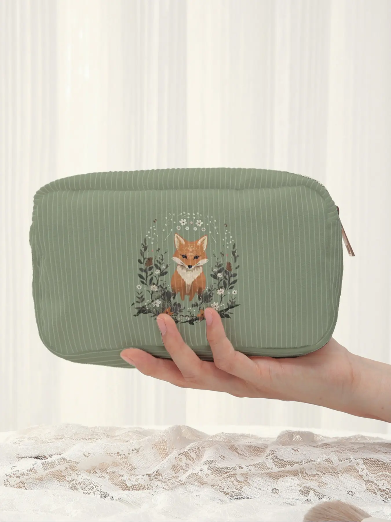 Fox Pattern Plaid Makeup Bag, Colorful Lightweight Multi-Functional Fashion Casual Cosmetic Pouch, Travel Organizer for All Seasons