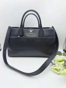 Pre-owned CHANEL Executive Cerf Tote Navy Blue Caviar Leather Bag with Dual Handles & Silver CC Hardware