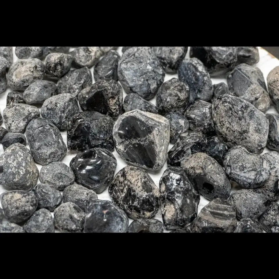 🖤✨ Apache Tear Tumble – Comfort, Protection and Emotional Healing 🌄