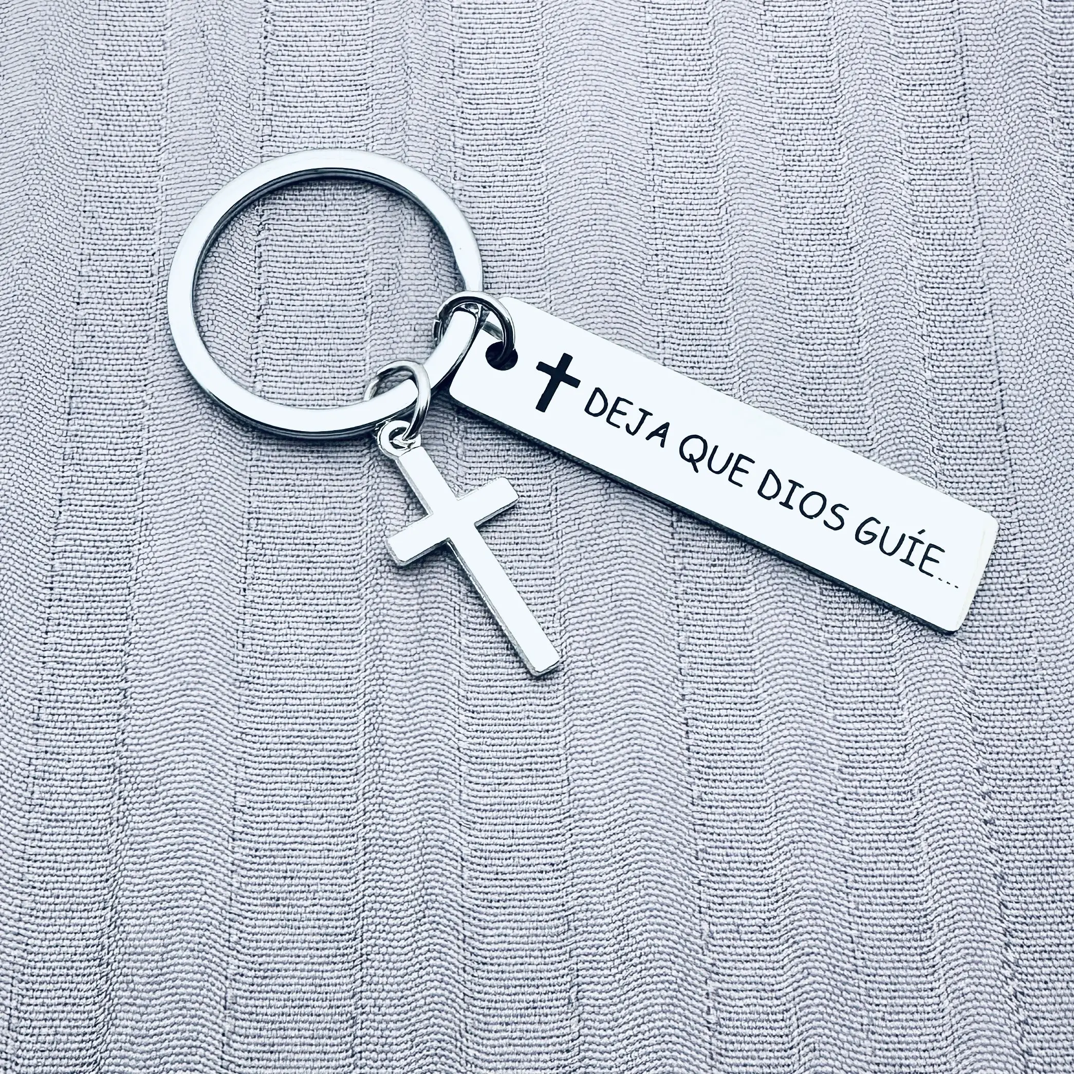 1 Christian Keychain with Cross Pendant - Stainless Steel, Durable Faith-Inspired Accessory for Backpacks & Keys, Simple Style, Non-Textile, Perfect Religious Gift for Me
