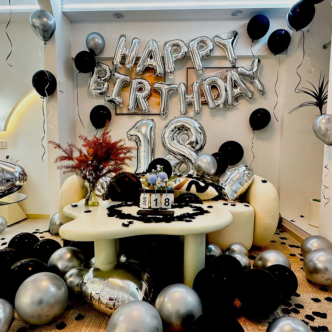 Shiny Festive Party Decor Kit, 1050pcs Black-Silver Balloons (Chrome Latex, Heart-Shaped Foil), Silver Happy Birthday Banner, 1000pcs Black Rose Fake Petals, Silver-Black Set for Birthday, Wedding, Anniversary