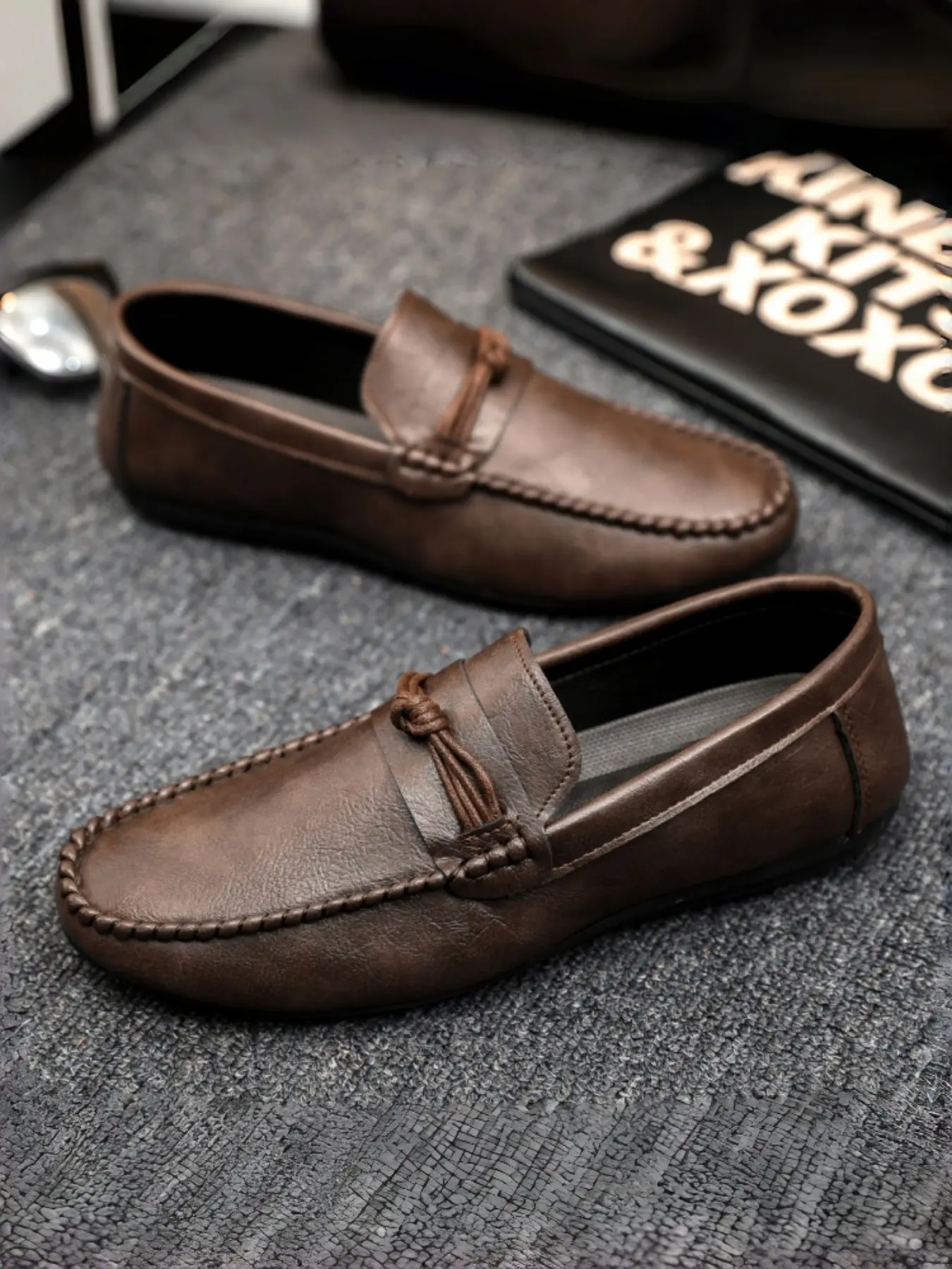 Men's British Style Penny Loafers, Hand-Stitched Breathable Flat Shoes, Perfect for Dates and Daily Wear, Durable and Comfortable, Rubber, PU Leather Footwear, Walking Shoes, Footwear