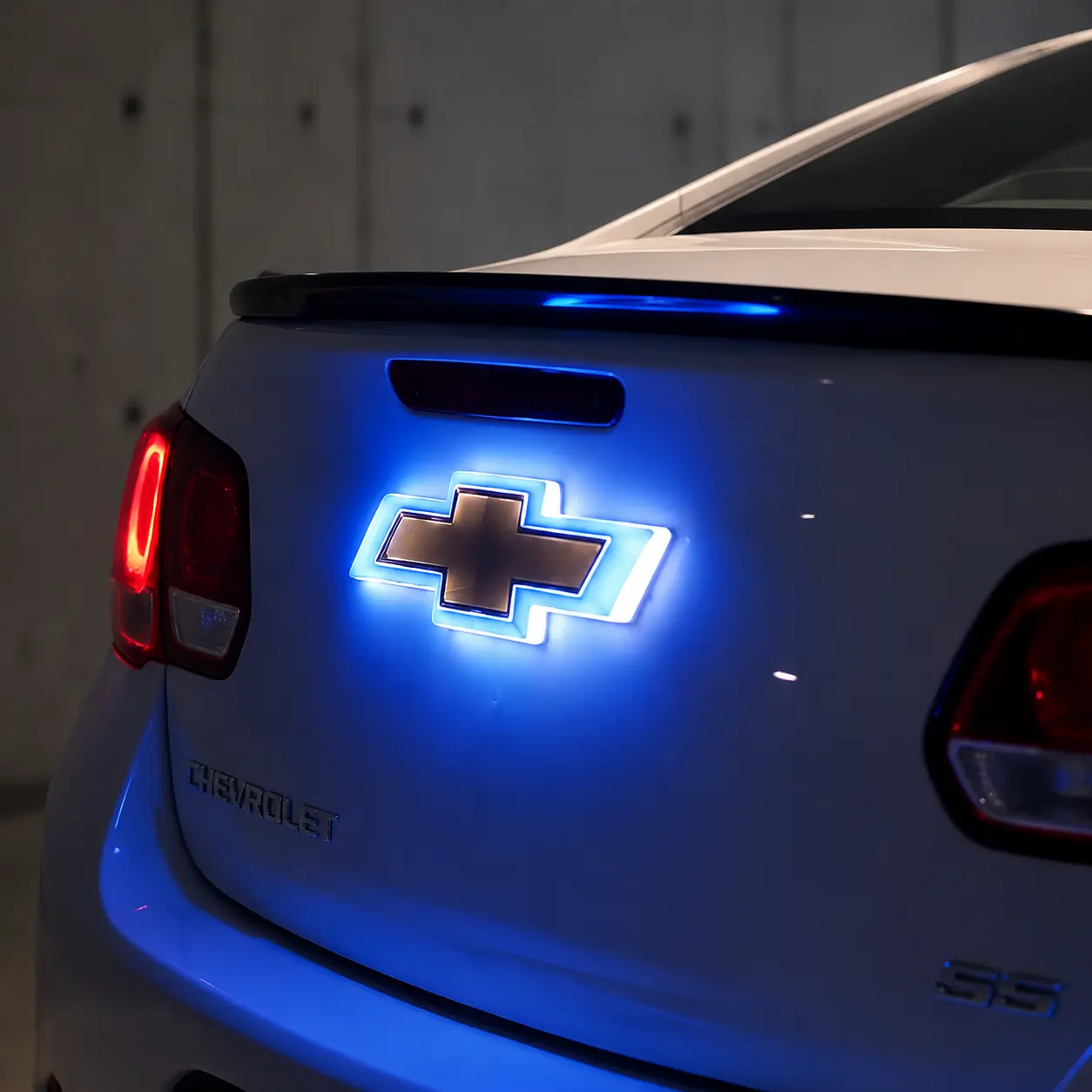 Chevy 4D LED Lighted Grille Car rear Emblem – Cold Light Multicolor LED Bowtie Car Logo Emblem, Suitable for Chevrolet Cruze, Malibu, New Jingcheng emblem 4D illuminated LED rear emblem light