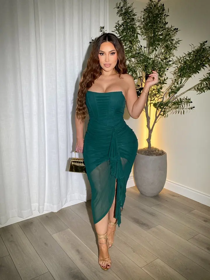 zamiriah emerald green dress for those wondering - TikTok Shop zamiriah emerald green dress for those wondering - TikTok Shop