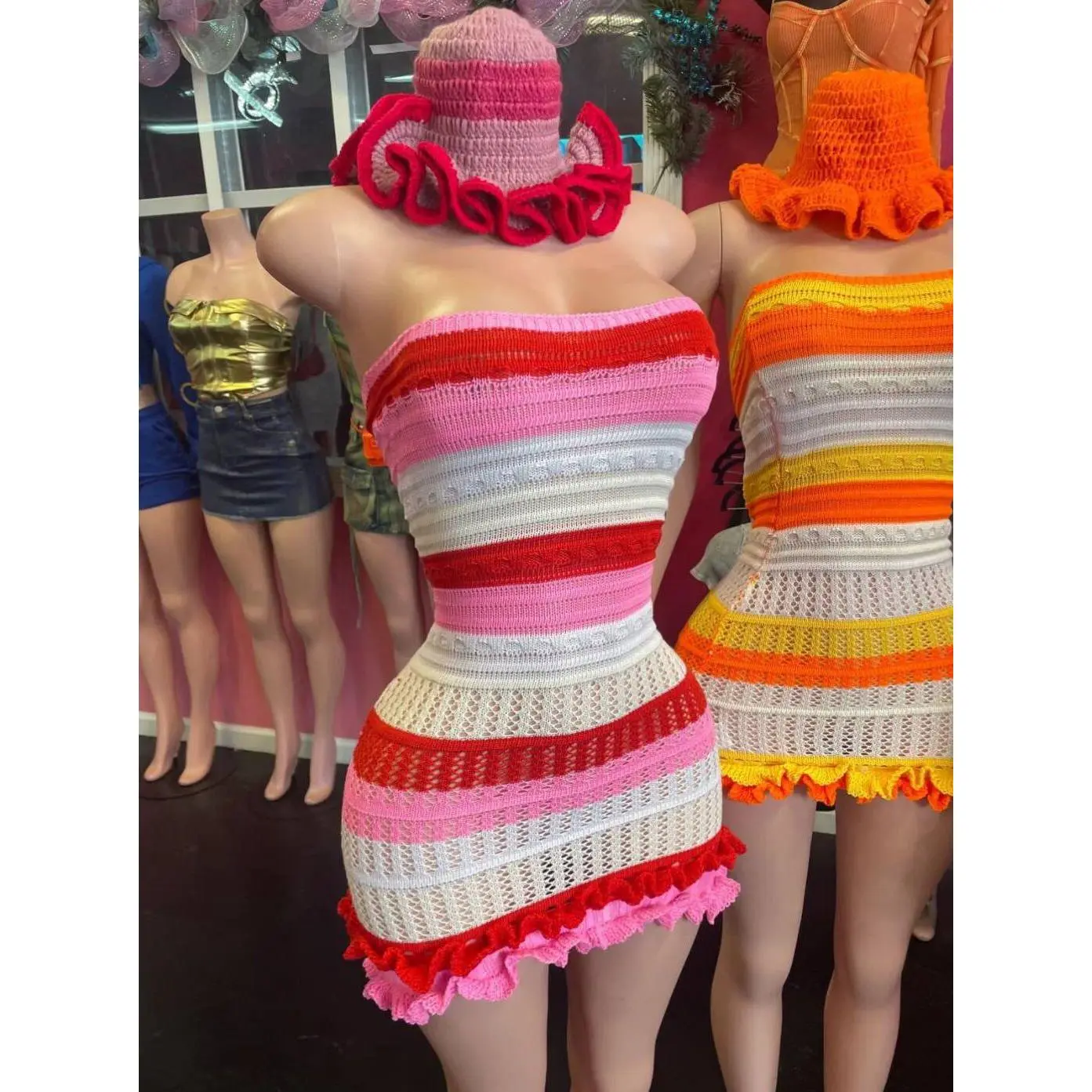 Rose Red Horizontal Splicing [Hat]