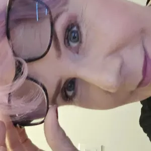 PrettyGrips makeup protectors - Anti-Slip Self-Adhesive Blotting Paper Stickers for Glasses and Sunglasses to Prevent Nose Marks - Sustainable Plastic-Free Packaging