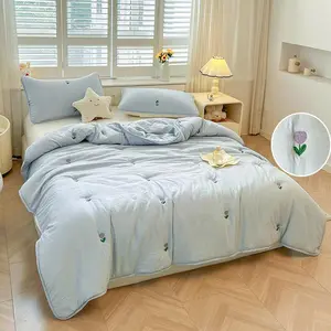 Solid Color Tulip Embroidery Washable Quilt, Soft Skin-friendly Air-conditioning Quilt, Summer Cool Quilt for Home Bedroom Living Room