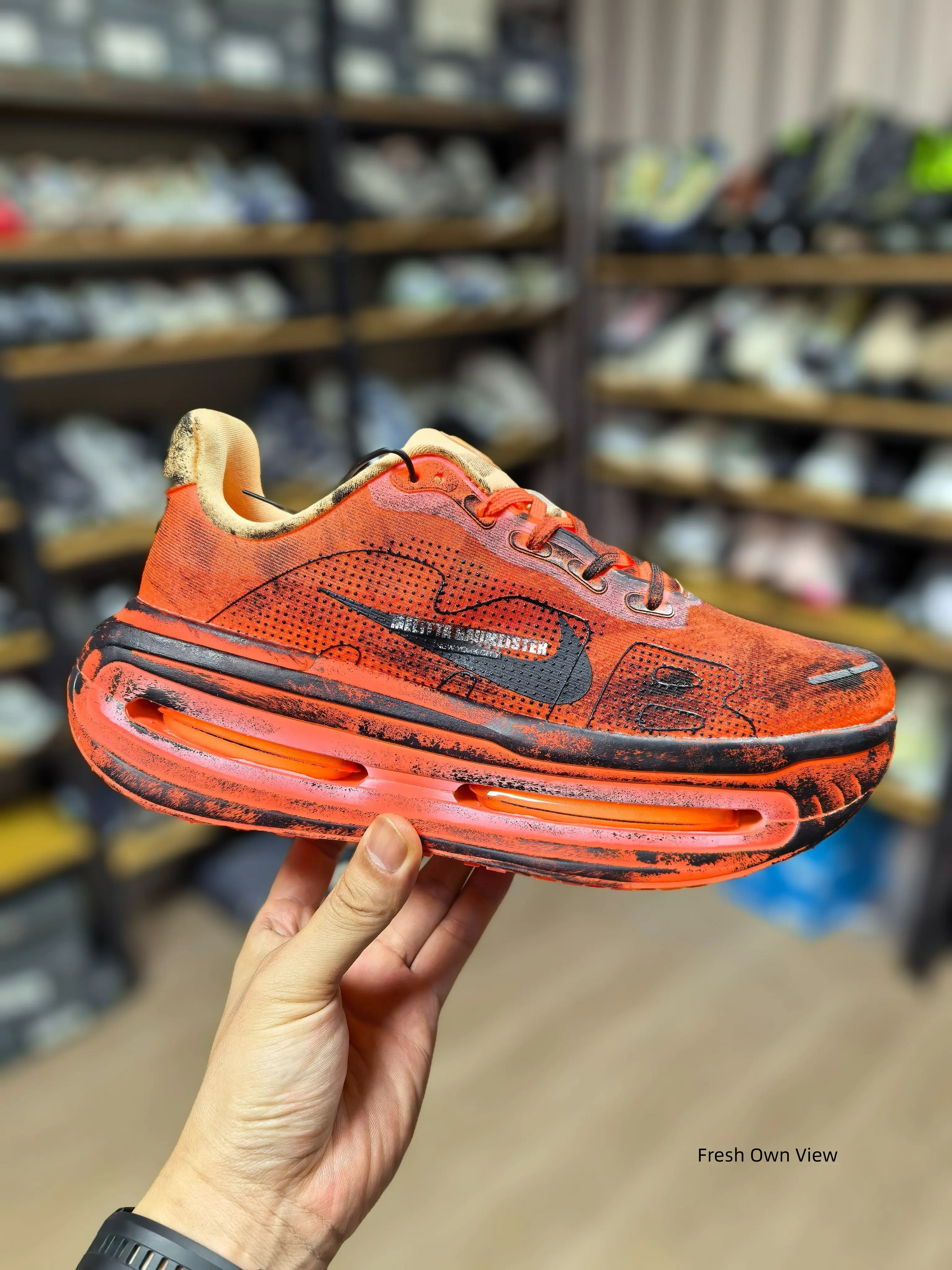 Distressed Retro Orange Black Athletic Sneakers Shock Absorb Platform Trainers Breathable Mesh Daily Running Footwear#RunningShoes #DistressedSneakers #OrangeSneakers #PlatformSneakers #StreetwearShoes #AthleticTrainers