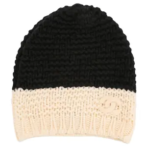 Pre-owned CHANEL Cashmere Small Leather Goods Camellia Beanie