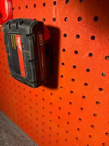 Pegboard Mount for MILWAUKEE M18 Battery