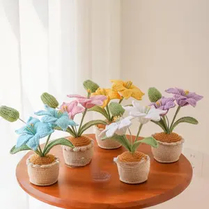 crochet lily in pot, crochet flower in pot, housewarming gift, desk decoration, room decoration, handmade flower, gift for her, Easter lily
