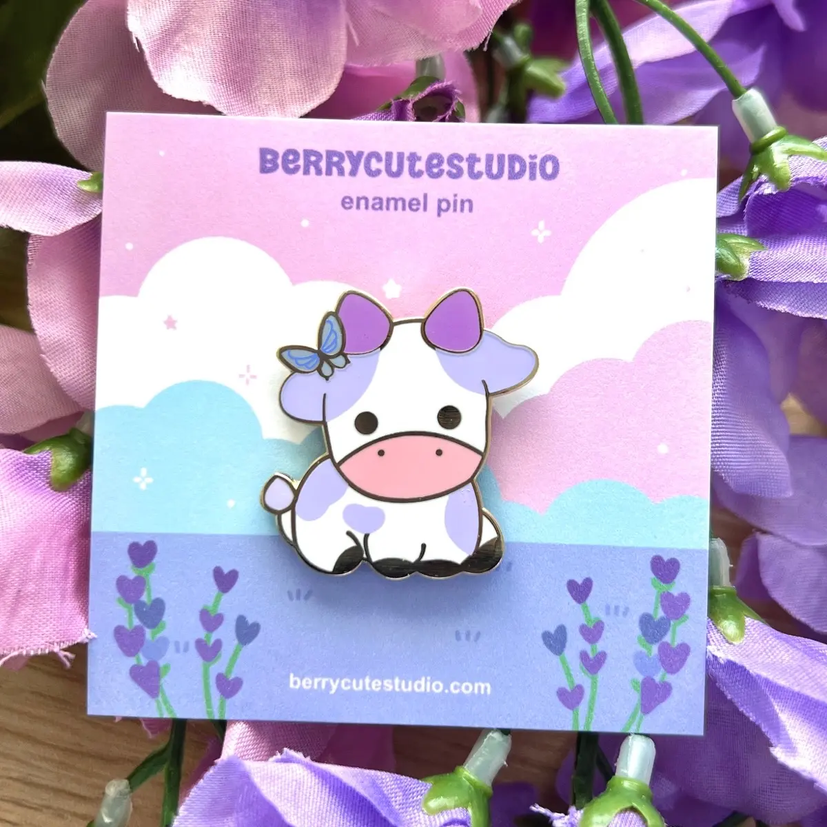 Flower Cows Enamel Pin Sunflower - Lavender - Sakura Cow Gold-Plated Hard Enamel Pin with Two Rubber Backing fashion lapel brooch cute pins pinboard kawaii set pinbadge backpack