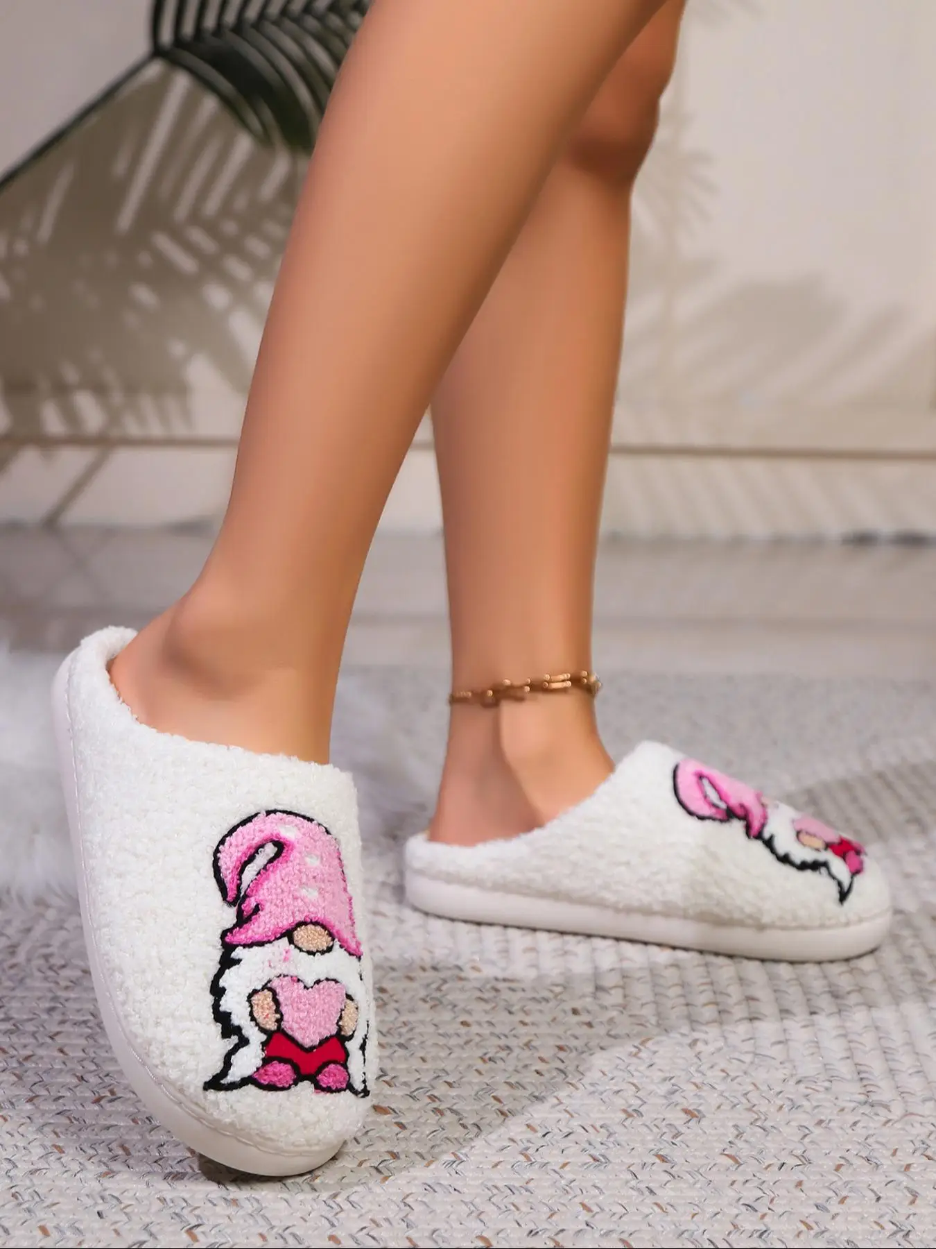 Women's Cute Cartoon Print Fluffy Slippers, Trendy Non-slip Comfortable Home Slippers, Warm Fuzzy Slippers for Fall & Winter