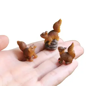 Mini Squirrel Figurine Set for Fairy Garden Tree Scene Terrarium Decor, Micro Craft Accessory, Perfect for Miniature Landscaping