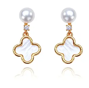 082- Four-leaf clover pearl earrings DE0890
