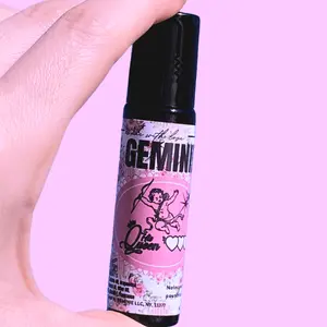 Geminie His Queen strawberry shortcake marshamallow Body care Fragrance Oil 10ml, 100% Natural Body Care, Woman Fragrance body oil