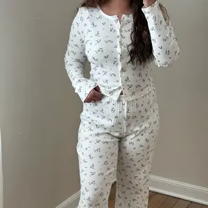 COASTAL BLOOM CARDIGAN