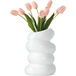 White Flower Vases Plastic Spiral Vase Modern Fall Minimalist Vase Small Pampas Grass Decorative Vases Flower Arrangement Container for Home Decor Wedding Table Party (1Pcs)