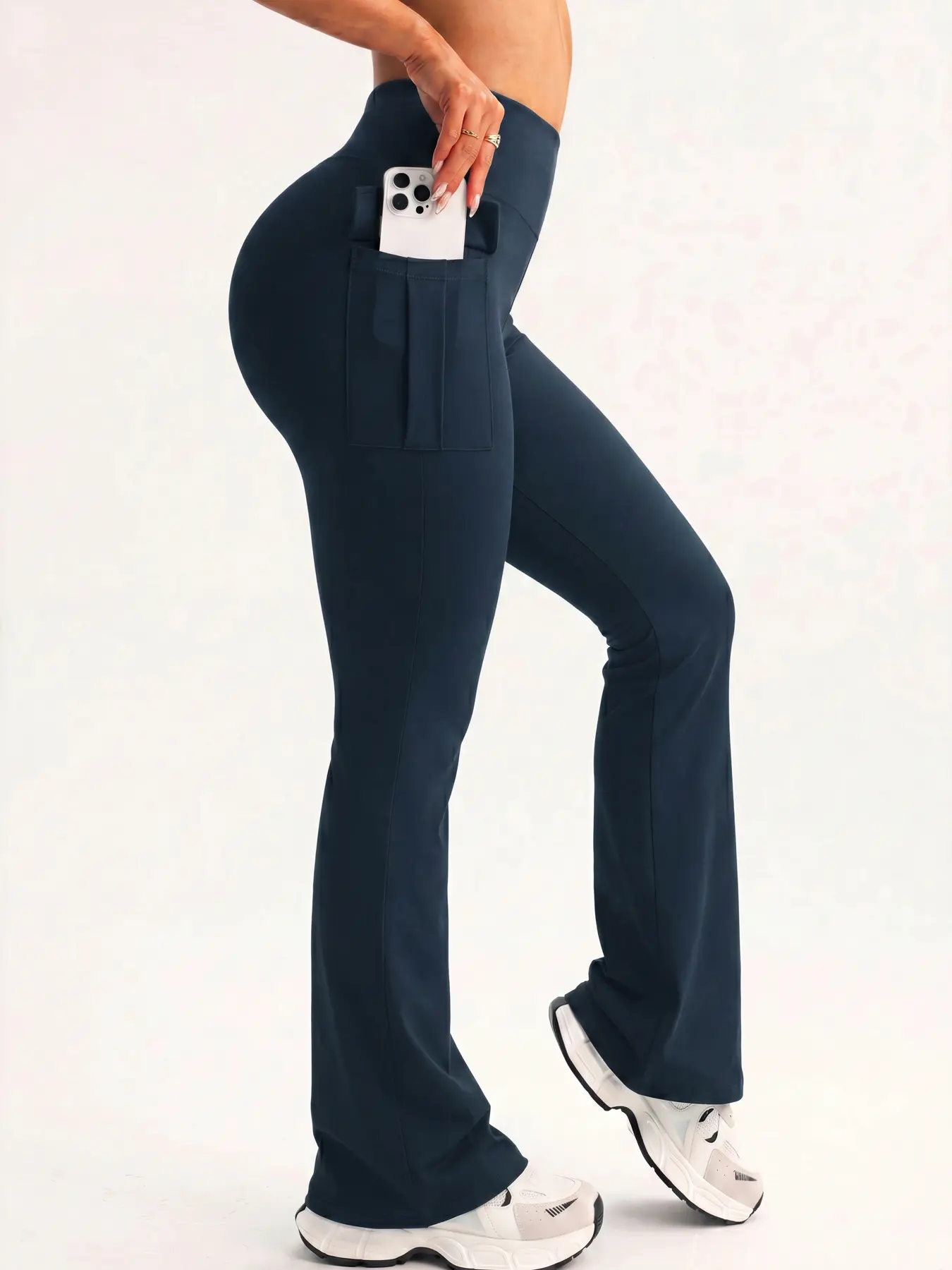 Women's High Waist Cargo Flare Pants with Side Pockets Stretchy Bell Bottom Casual Outdoor Streetwear Yoga Travel Daily Wear Pants