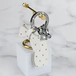 Rhinestone Bow Decor Car Keychain, Cute Car Keychain for Women & Girls, Fashionable Car Interior Accessories for Daily Use, Car Key Accessory