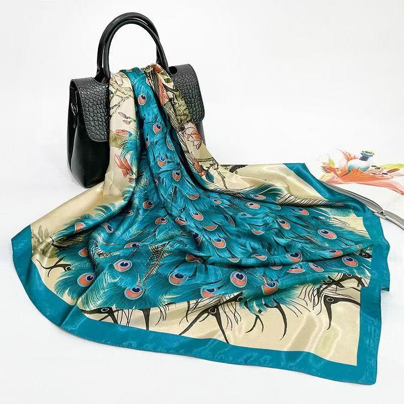 Women’s faux silk scarf/headscarf with peacock print; beach headscarf; soft and elegant; suitable for all seasons; multifunctional large square headscarf (90 cm × 90 cm); a perfect accessory—ideal as a headscarf or headband, especially for enhancing overa