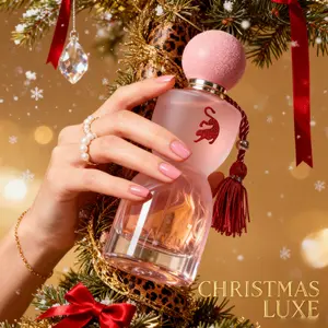 Light Eau De Toilette, Spray Nozzle, Woody Fragrance, Captivating Scent, Long-Lasting (8-10 Hours), Elegant Bottle Design, Perfect for Girls