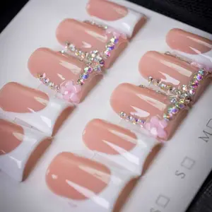 10 Piece Y2K Style Sweet Floral & Rhinestone Short Duckbill Nails, Handmade Nude Base & French Tip Press-On Nails, Acrylic Fake Nails, Flower Design Nails, Flower Nails