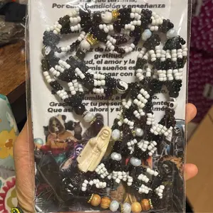Santa Muerte Mazo 6 thread Bien y Mal comes with prayer style 1