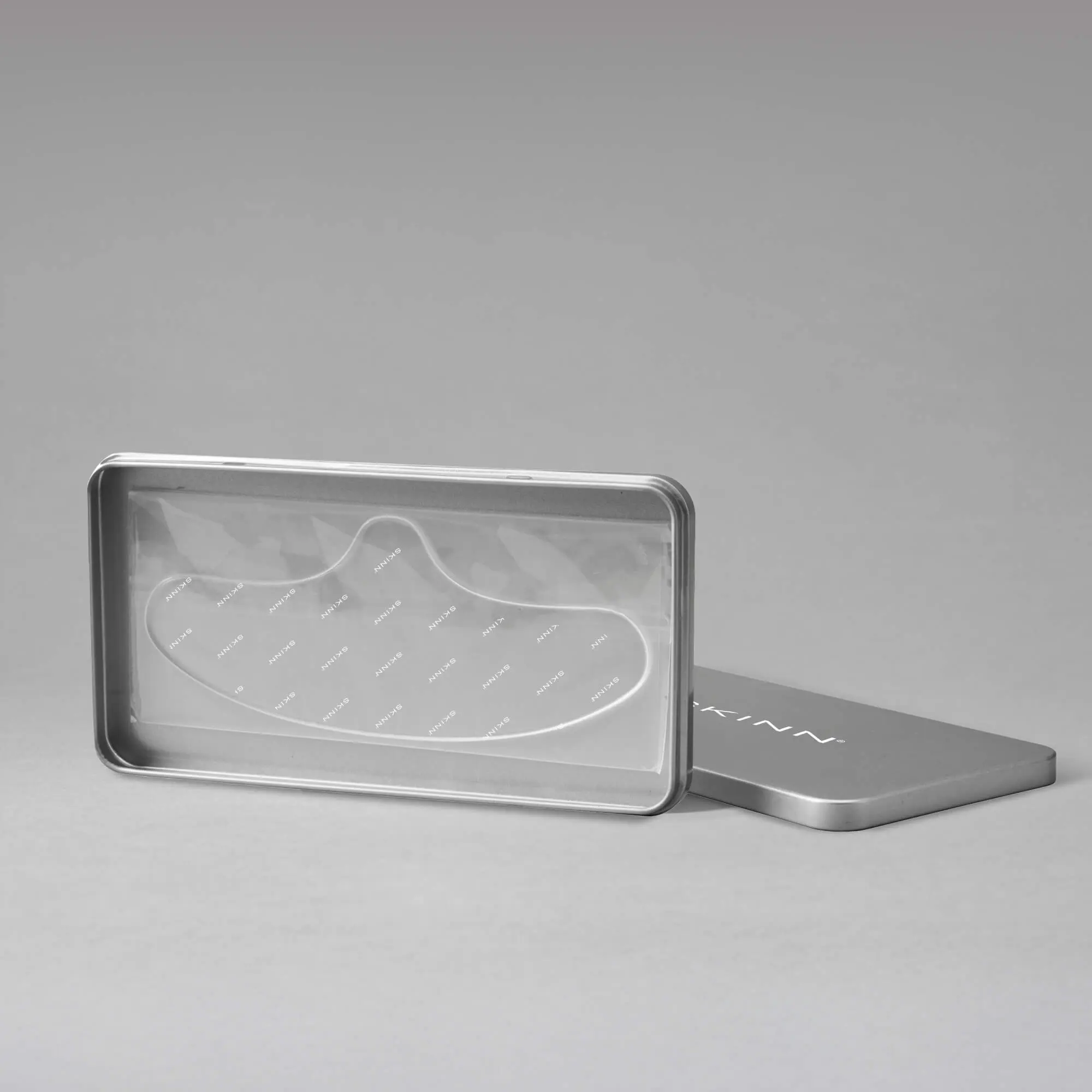 SKINN Cosmetics: Reusable Forehead Patch