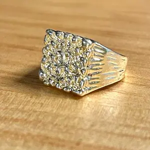Elegant Original Nugget Gold-Plated Pinky Ring, Everyday Gold Accessory with Metal Coating Elegant Original Nugget Gold-Plated Pinky Ring, Everyday Gold Accessory with Metal Coating
