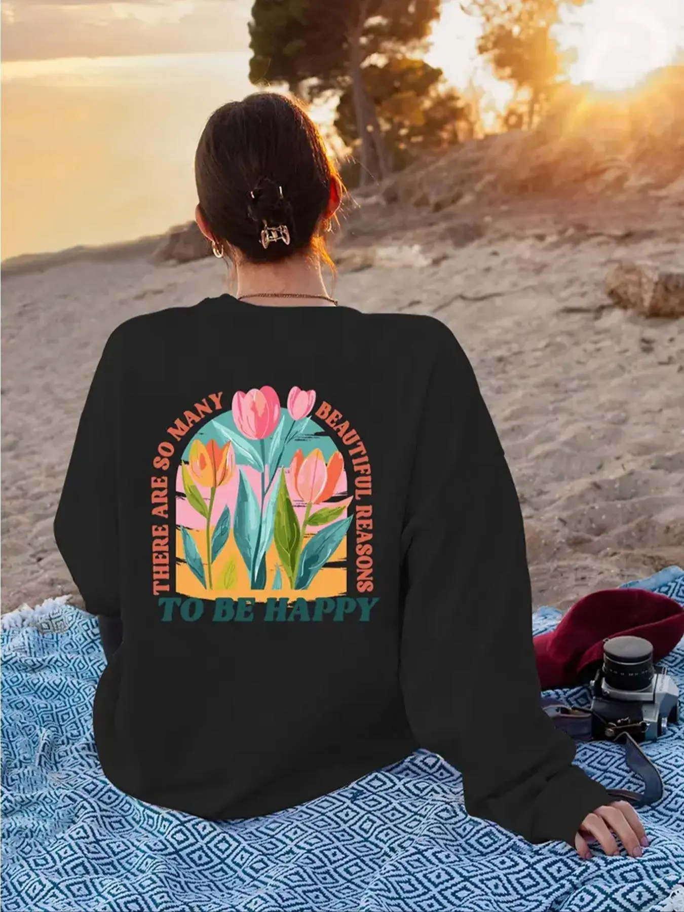Women's Tulip & Letter Print Drop Shoulder Round Neck Sweatshirt, Loose Casual Soft Comfy Long Sleeve Crew Neck Pullover for Daily Wear, Women's Top for Fall & Winter