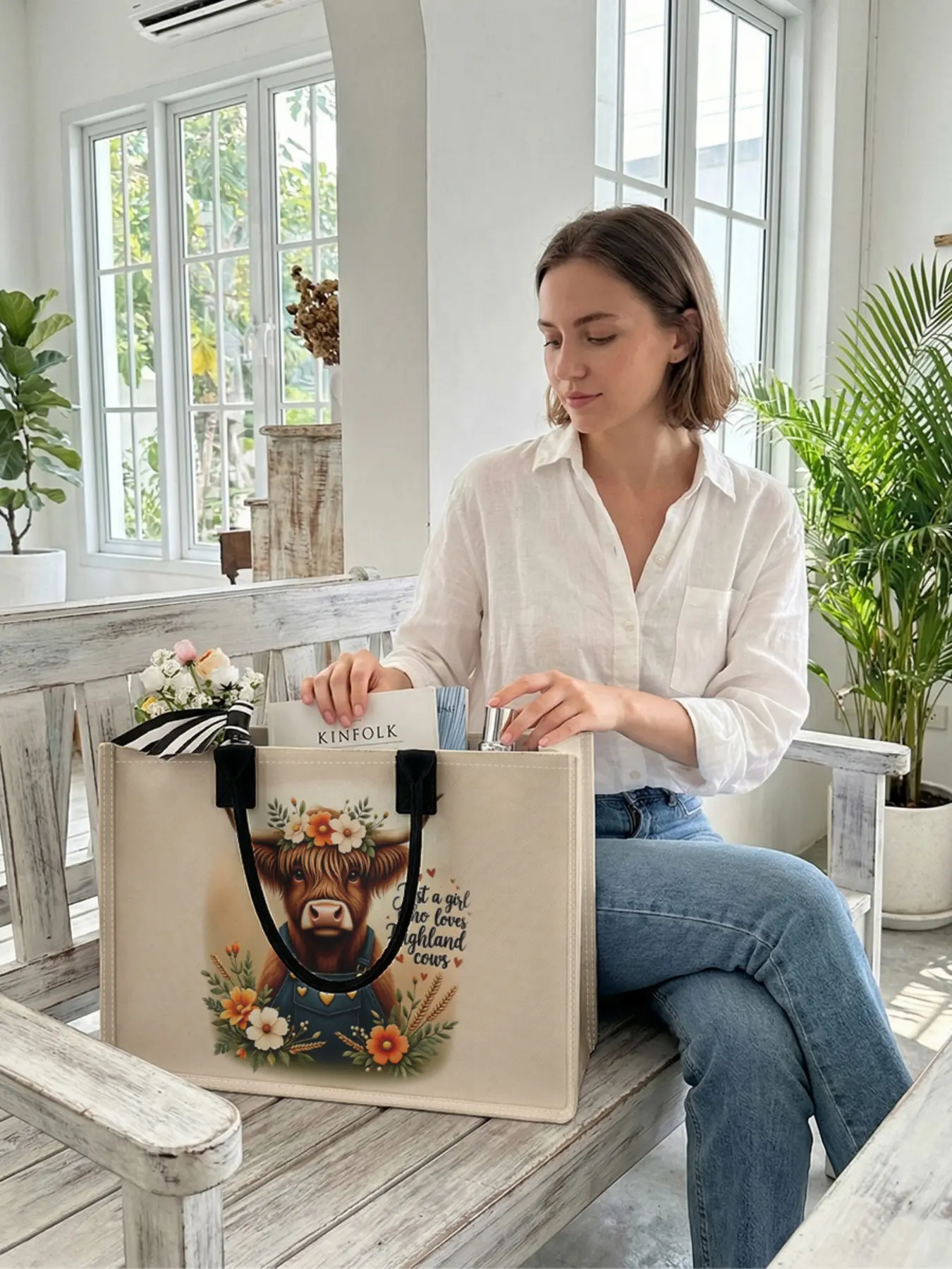 1 piece of 2D printed large-capacity storage bag with highland cow + 'Love Cow Girl', extra large storage bag, Fashionable Shopping Bag, sturdy handle, space-saving multi-purpose, suitable for use at school, on business trips, and shopping, Boho