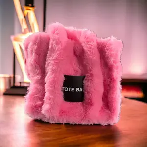 Fluffy tote bag