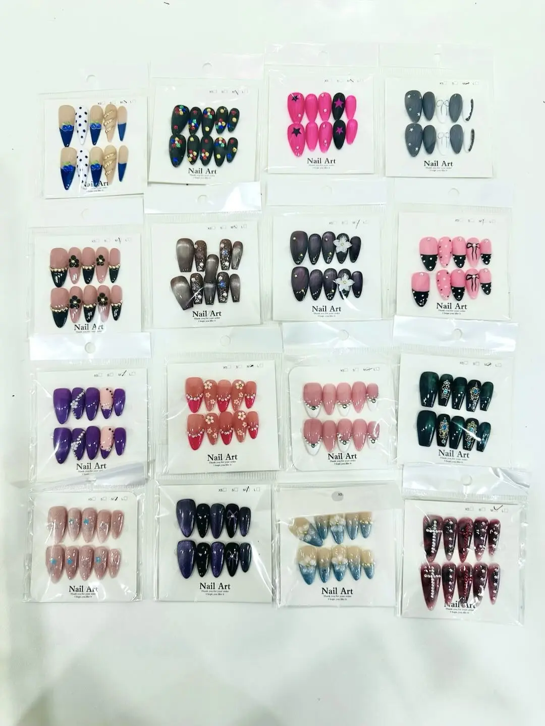 1472(30153)gc.$30 for 15sets pretty nails random