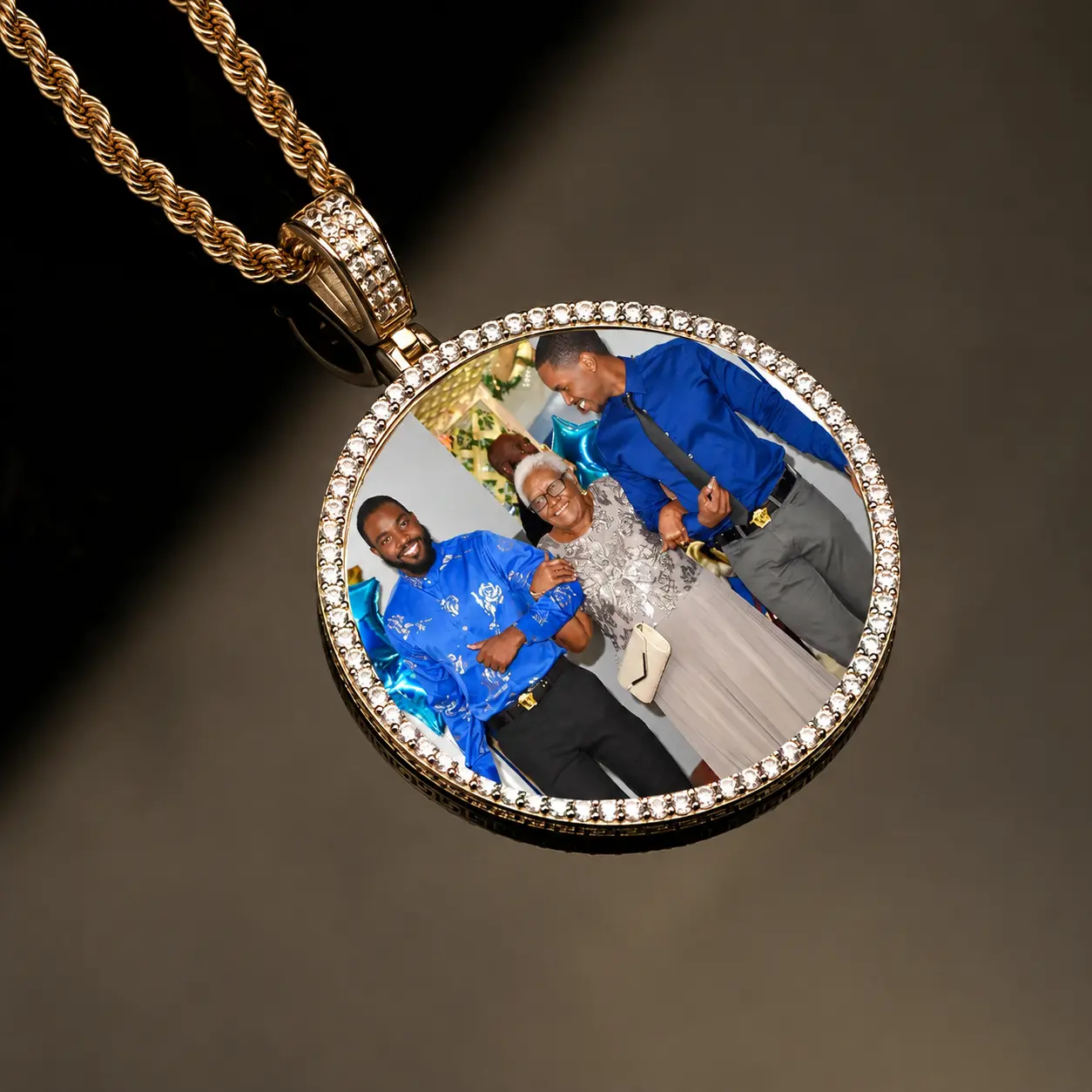 Large Gold (68mm)
