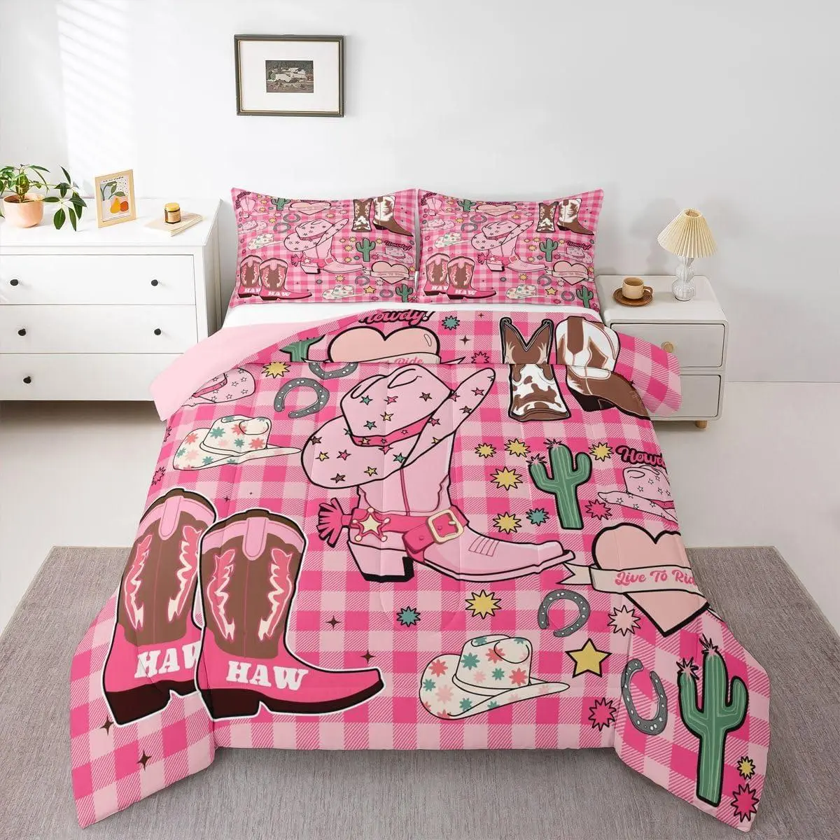 Feelyou Soft Microfibre Cowgirl Bedding Comforter Set - Pink Western Decor Digital Print, Artistic Design with Cowboy Motifs (Hat, Horseshoe, Glitter Stars, Cactus), Multi-Size Sets, Queen Option, Breathable Kids Girl Blanket, Artistic Design Duvets & Set