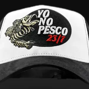 Dandy Hats x Oscar Ortiz Yo No Pesco 23/7 White Cap with Elegant Design and Blue Accents for Versatile Wear