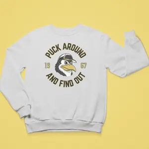 Vintage Pittsburgh Hockey Sweatshirt, Pittsburgh Sweatshirt, Penguin Hockey, Vintage Penguin, Vintage Hockey Sweatshirts, Game Day Sweatshirts