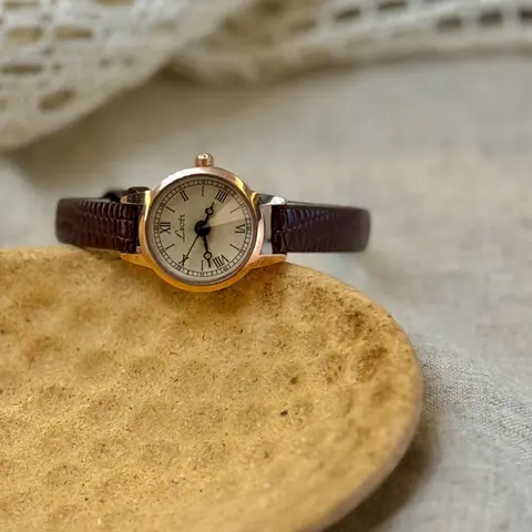Women's Elegant Round Dial Quartz Wristwatch, Vintage Casual for Women & Girls, Trendy Watch for Birthday Gift, Elegant Fashion Watch, Fashionable Watches